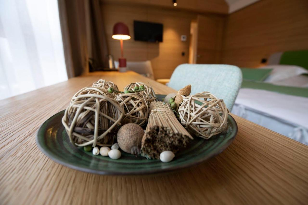B-Lodge Boutique Hotel 루베인라누브 외부 사진