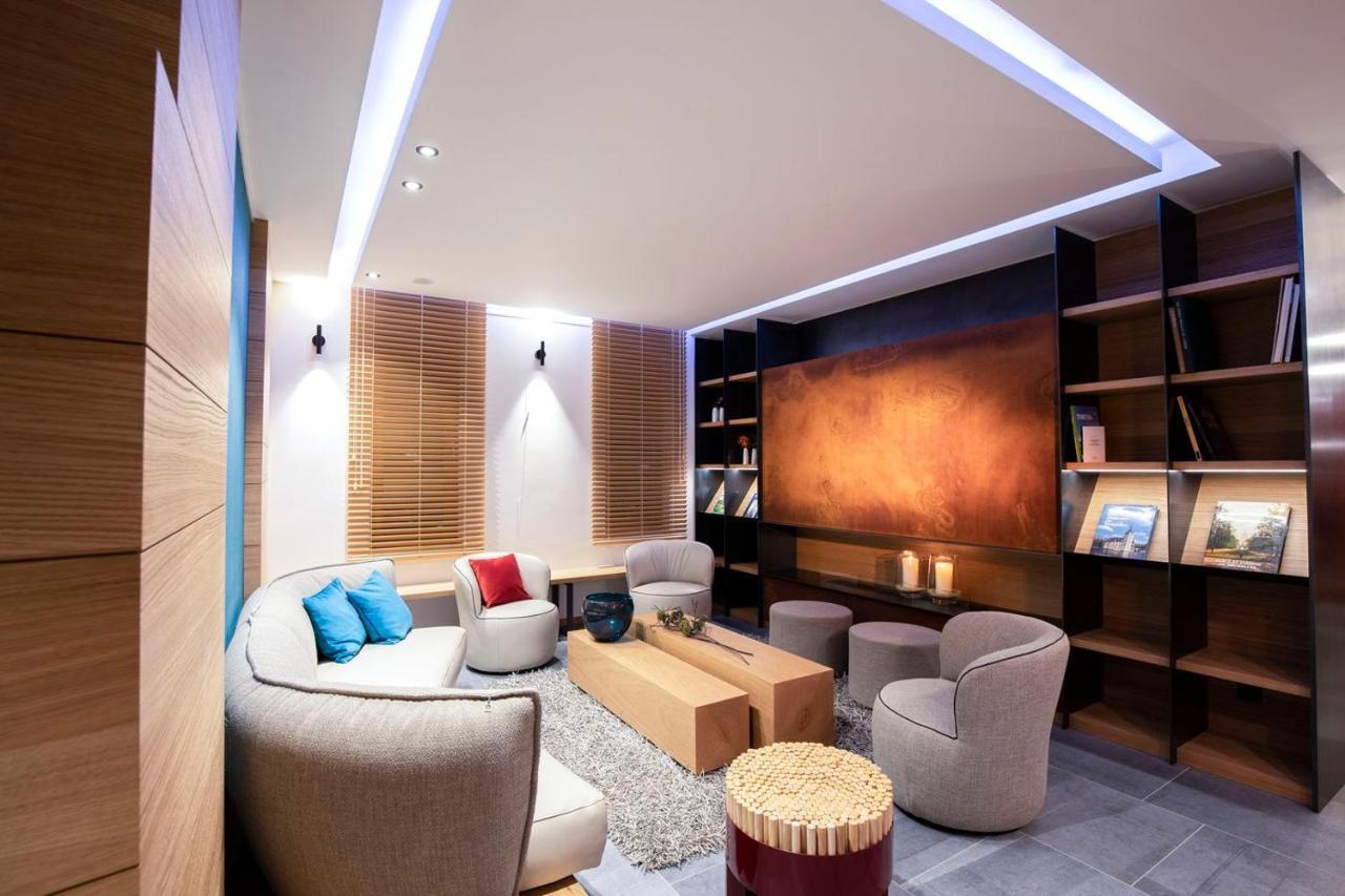 B-Lodge Boutique Hotel 루베인라누브 외부 사진