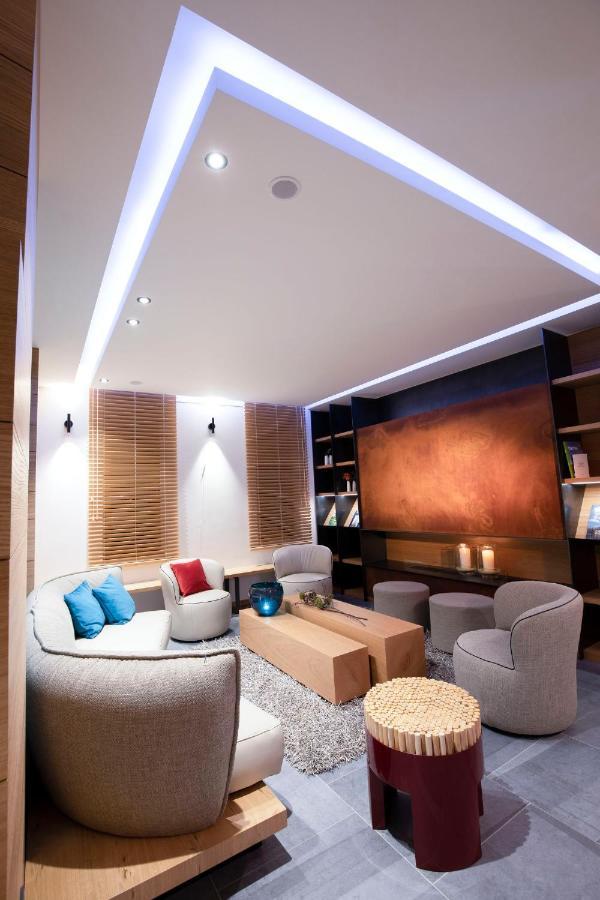 B-Lodge Boutique Hotel 루베인라누브 외부 사진