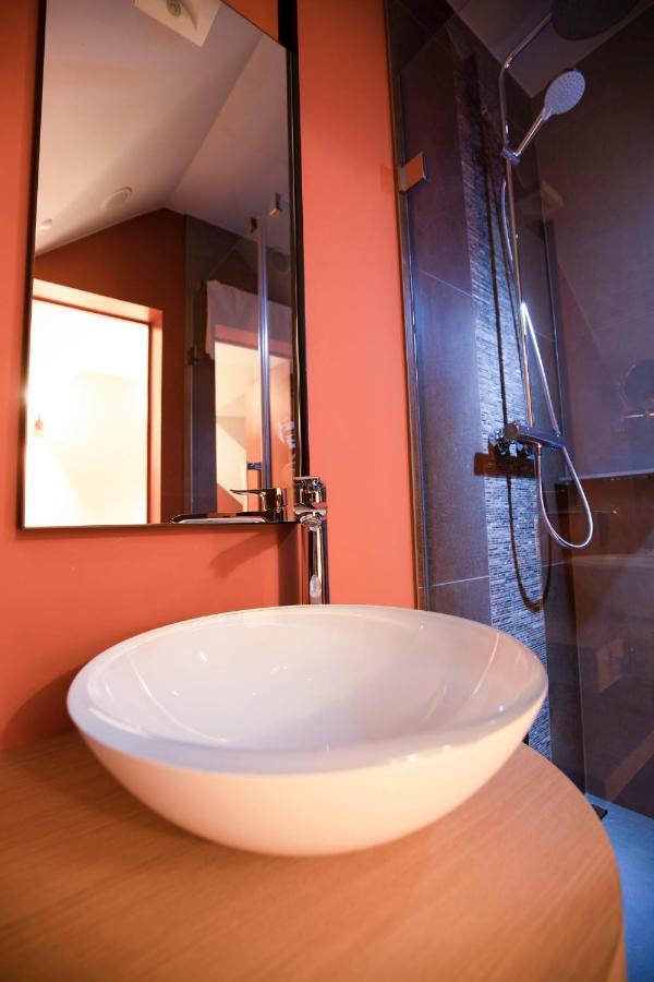 B-Lodge Boutique Hotel 루베인라누브 외부 사진
